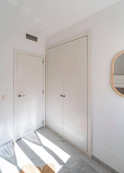 Townhouse W/ Swimming Pool And Underground Parking Сasa de vacaciones *