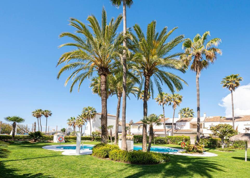 Сasa de vacaciones Townhouse W/ Swimming Pool And Underground Parking *