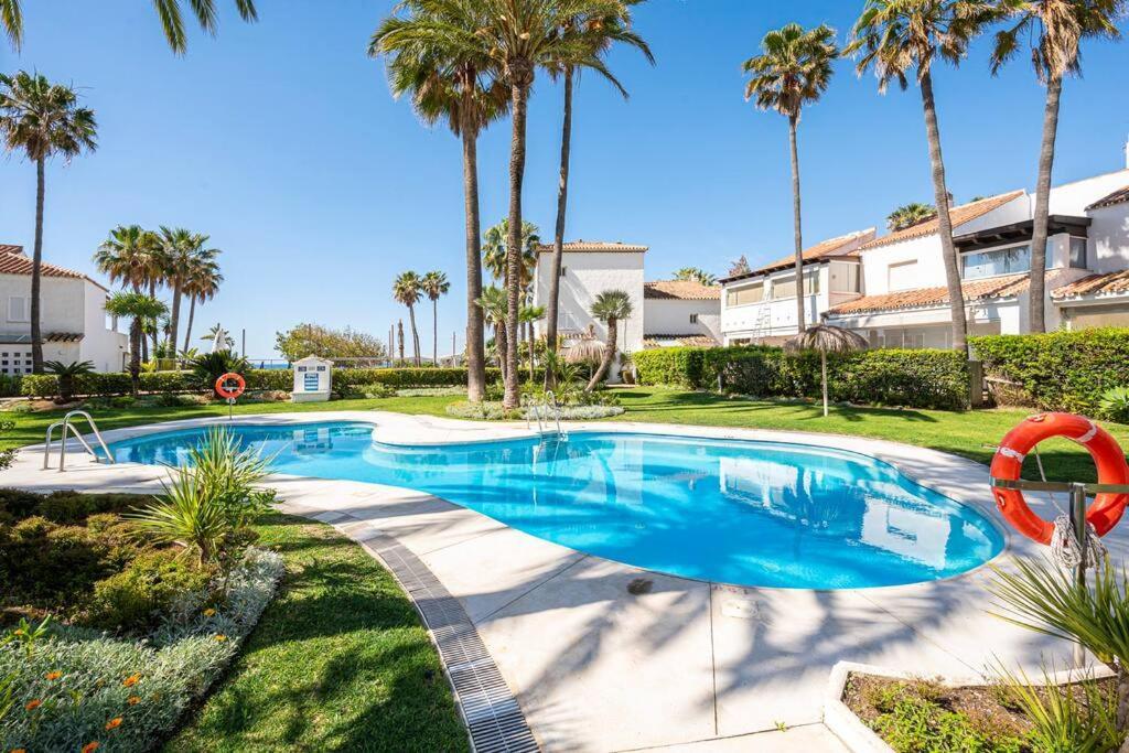 Сasa de vacaciones Townhouse W/ Swimming Pool And Underground Parking *