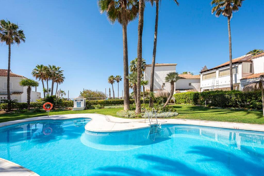Townhouse W/ Swimming Pool And Underground Parking Сasa de vacaciones