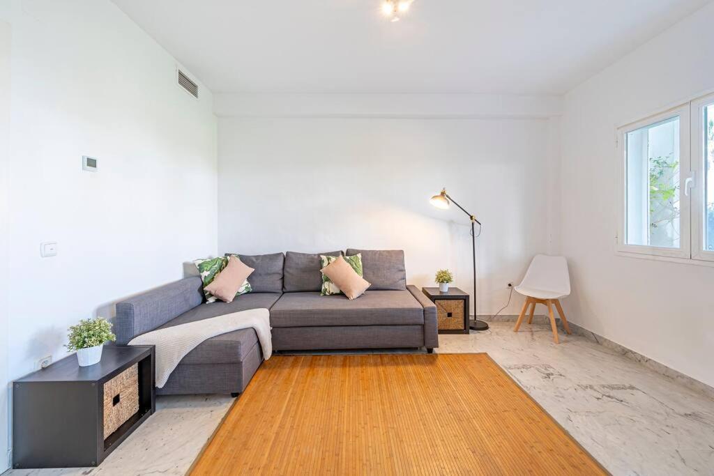Сasa de vacaciones Townhouse W/ Swimming Pool And Underground Parking *