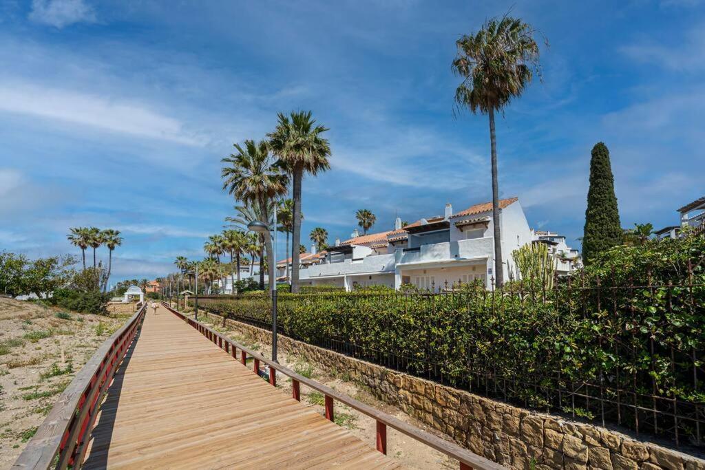 Сasa de vacaciones Townhouse W/ Swimming Pool And Underground Parking Marbella